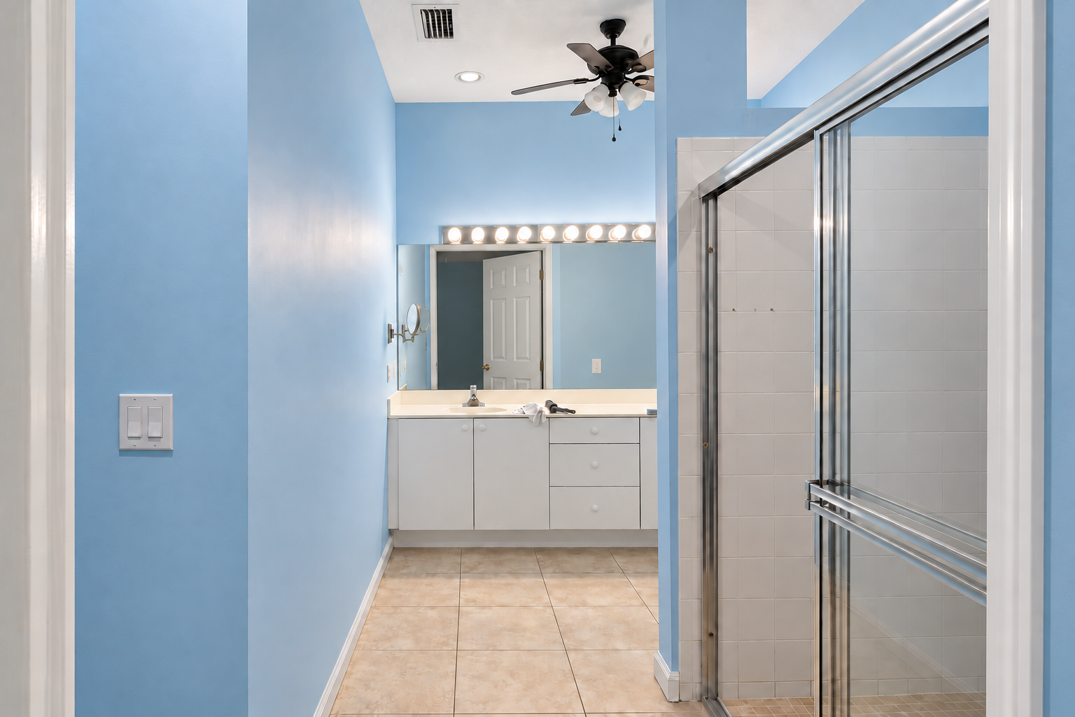 Bathroom Repaint — after
